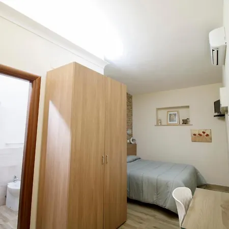فندق مبيت وإفطار Garden 4*