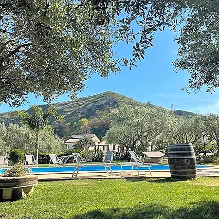 Garden 4*