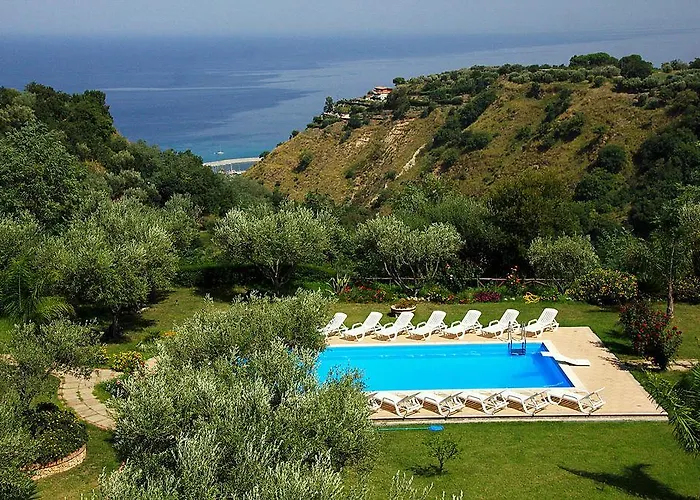 Alojamento de Acomodação e Pequeno-almoço Garden Drapia