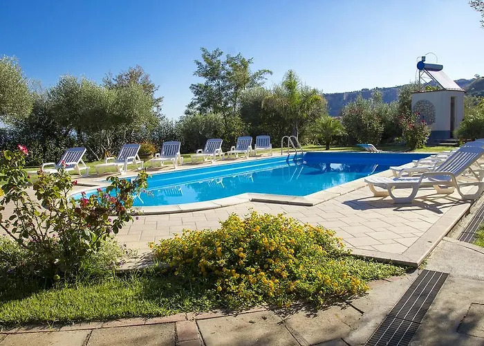 Frühstückspension Garden 4*